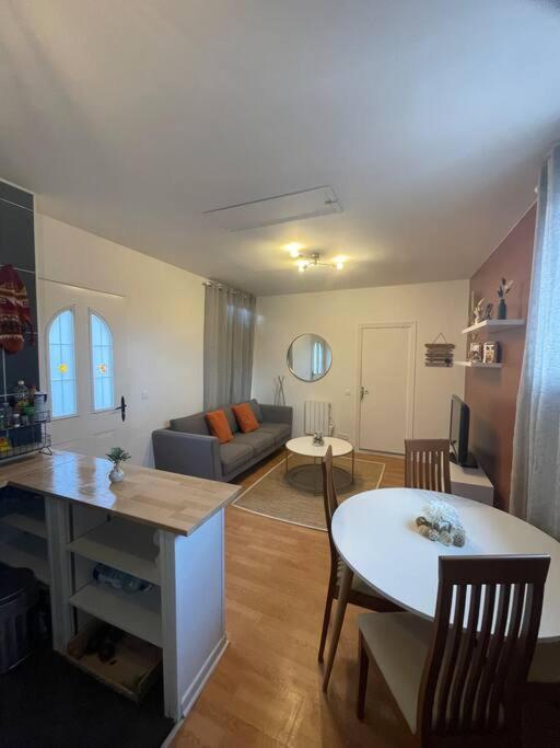 Le Floquet Lägenhet Vitry-sur-Seine Exteriör bild